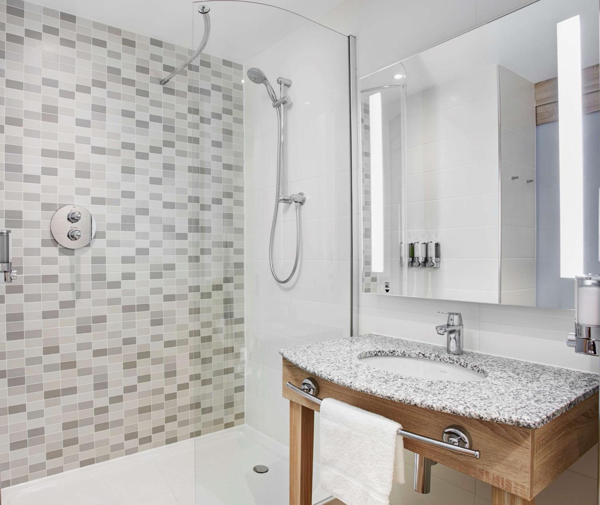 Hampton By Hilton Glasgow Central Bagian luar foto