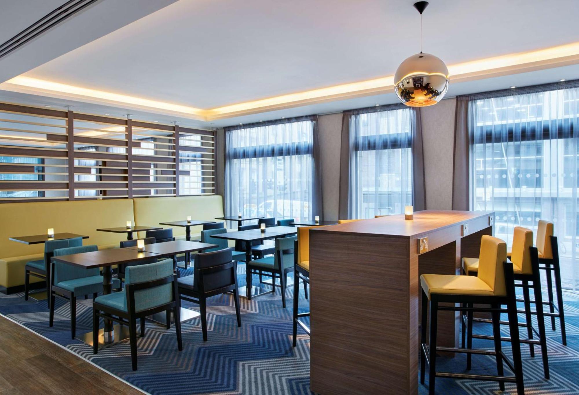 Hampton By Hilton Glasgow Central Bagian luar foto